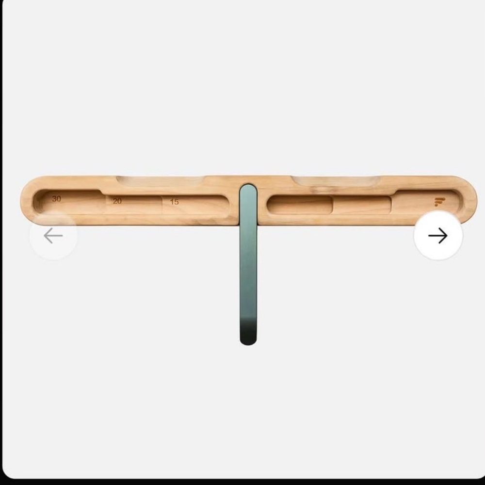 Fricticious Pro 5 Hangboard for Climbing/Pull-ups